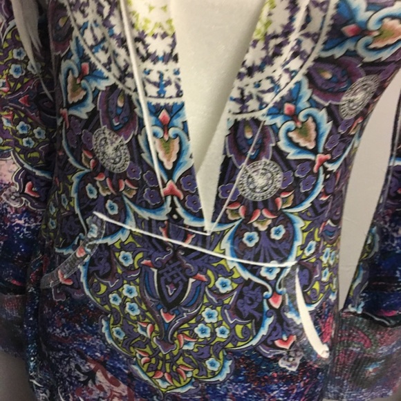 Hot Tees lightweight hoodie- super cute- size M - Picture 2 of 7